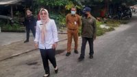 Pjs Bupati Natuna Rika Azmi Tinjau TPS di Pasar Ranai