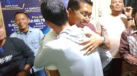 Pelukan Kemenangan JC dan Ketua Relawan Bijak Bangko