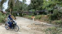 4 Jalan Padat Penduduk di Kepenghuluan Sukajadi di Semenisasi