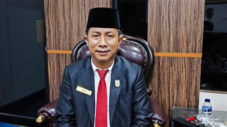 Ketua DPRD Kabupaten Natuna Rusdi