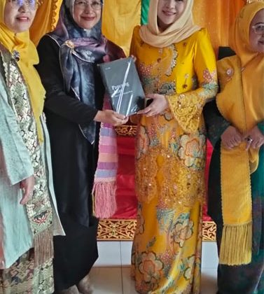 Ekraf LAM-R Dampingi Maharatu Tanaya Kunjungi Dekranasda Riau