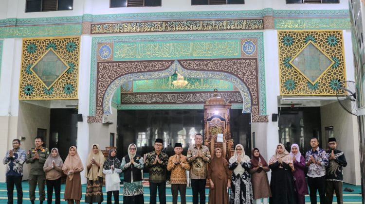 Baznas Salurkan 2.150 Paket Bantuan, Wabup Muzamil Sebut Sangat Membantu Masyarakat