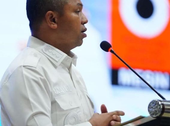 Abdul Wahid, Gubernur Riau