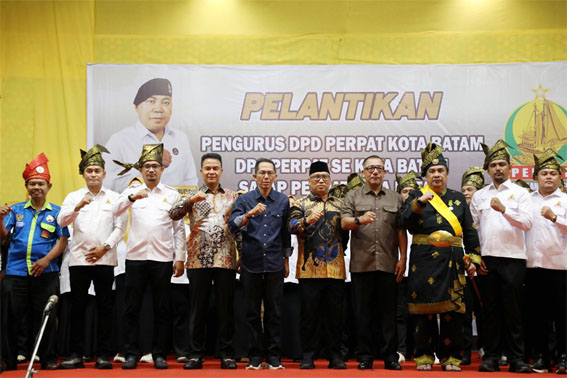 Foto bersama usai pelantikan pengurus DPD dan DPC Perpat se-Kota Batam periode 2025–2030. F: Ist