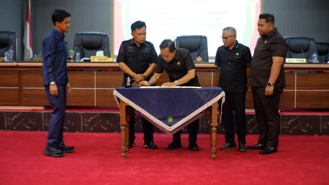 
					Pemerintah Meranti Tandatangani Kesepakatan Perubahan KUA-PPAS 2025