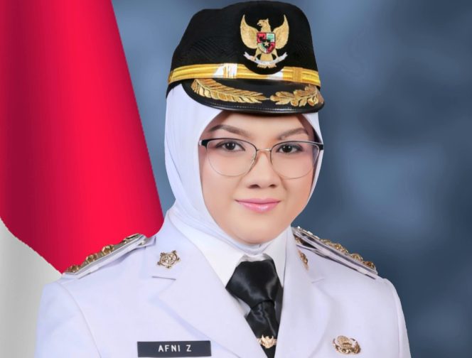 
					Bupati Siak Dr. Afni Zulkifli.