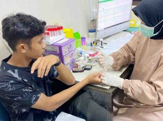 Atlet Tanjungpinang menjalani pemeriksaan kesehatan yang dilaksanakan oleh Pemerintah Kota Tanjungpinang. F: ist