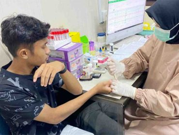 Atlet Tanjungpinang menjalani pemeriksaan kesehatan yang dilaksanakan oleh Pemerintah Kota Tanjungpinang. F: ist