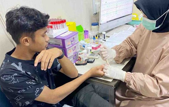 Atlet Tanjungpinang menjalani pemeriksaan kesehatan yang dilaksanakan oleh Pemerintah Kota Tanjungpinang. F: ist