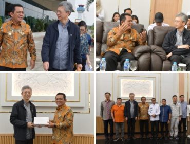 GubernurKepri H. Ansar Ahmad menerima kunjungan kehormatan (courtesy call) Duta Besar Republik Rakyat Tiongkok (RRT) untuk Indonesia, Mr. Wang Lutong, di Ruang VIP Bandara Raja Haji Fisabilillah (RHF). F: Diskominfo