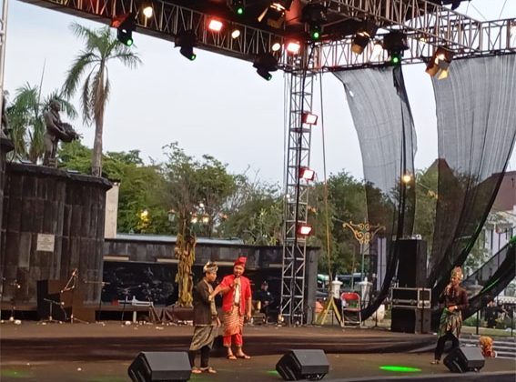 Mahasiswa Pascasarjana STAIN SAR Kepri, Guncang Panggung Jogja Lewat Tarung Pantun dan Hip-Hop Melayu