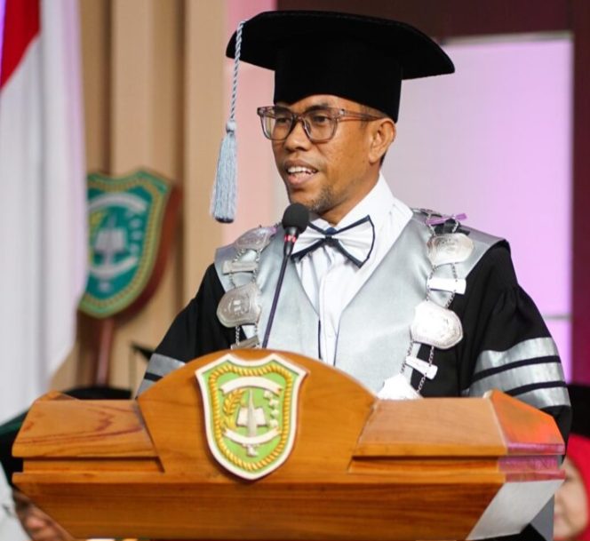 
					Prof Dr Eng Ir Muslim, ST, MT, IPU.