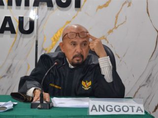 H Zufra Irwan SE, MM Cmed, SpAp, Komisioner KI Provinsi Riau, Bidang Advokasi Sosialisasi dan Edukasi. F: Ist