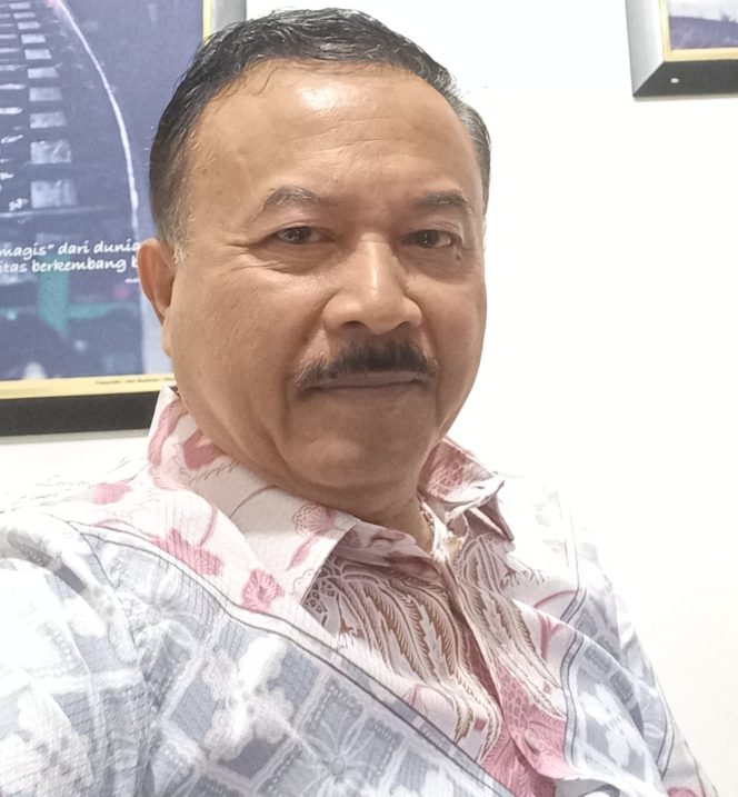 
					Pengamat Hukum Riau, Aspandiar SH. (Foto: Ist)