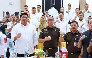Foto bersama saat penyuluhan dan penerangan hukum peran Kejaksaan dalam mengawal investasi, di Aula Bandar Seri Bentan. F: Ist