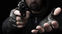 Todong Pistol dan Ngaku Anggota BNN, Pria di Pelalawan Peras Korban Rp200 Juta