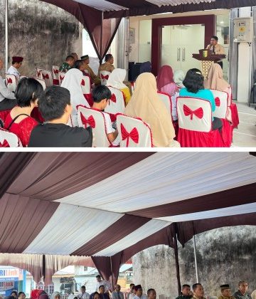 Nofri Suryawan, Pemimpin Cabang Pembantu BRK Syariah Baserah, berik sambutan saat peluncuran gedung BRK Syariah yang baru dan tokoh masyarakat menghadiri pemakaian gedung baru BRK Syariah Baserah.  (Foto: ist)