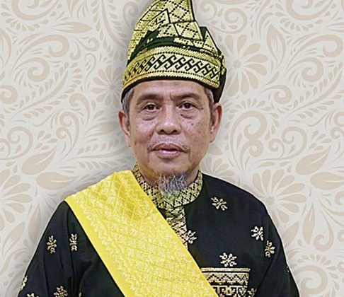 Ketum DPH LAMR Provinsi Riau, Datuk H. Seri Taufik Ikram Jamil.
