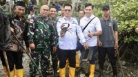 Bupati Anambas Dorong Desa Langir Jadi Model Ekonomi Lokal Berbasis Madu dan Kepiting Bakau