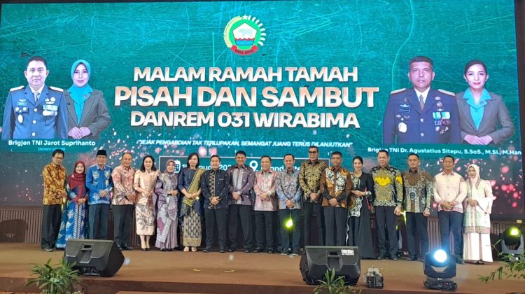 Perkuat Sinergi dan Kebersamaan, Danlanal Dumai Hadiri Malam Pisah Sambut Danrem 031/Wira Bima