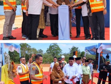 Bupati Siak, Afni Zukifli, tekan tombol sebagai tanda dimulainya PT MNS membangun galangan kapal Rp300 miliar lebih. (Foto: ist)