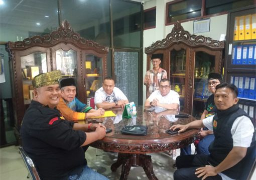 LAMR Provinsi Riau terima audiensi Barisan Muda Laskar Melayu Bijungsa Nusantara dan Laskar Rumpun Masyarkat Riau Bersatu. (Foto: ist)