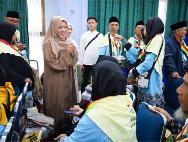 Pelepasan Jamaah Haji Kloter I asal Kabupaten Bintan di Aula Arafah Asrama Haji. (Foto: ist)