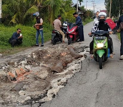 Kerusakan parah di Jalan Nelayan, Kelurahan Selatpanjang Kota, Kecamatan Tebing Tinggi, Kabupaten Kepulauan Meranti. (Foto: ist)