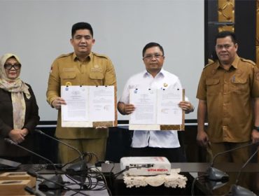 Penandatangan PKS antara Pemkab Bintan dengan Kejaksaan Negeri Bintan. (Foto: Diskominfo Bintan)