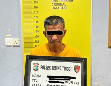 Foto Laki-laki Tua Yang Ditangkap Polsek Tebingtinggi 