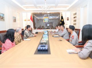 Audiensi Konsulat Jenderal Singapura ke Polda Kepri, di Ruang Kerja Kapolda Kepri. (Foto: Humas Polda Kepri)