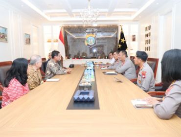 Audiensi Konsulat Jenderal Singapura ke Polda Kepri, di Ruang Kerja Kapolda Kepri. (Foto: Humas Polda Kepri)