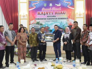 Malam ramah tamah bersama Kajati Riau Dr. Sutikno dan rombongan. (Foto: ist)