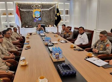 Anggota PWI Kepri sedang audiensi dengan Kapolda Kepri. (Foto: ilustrasi/Dok. PWI)