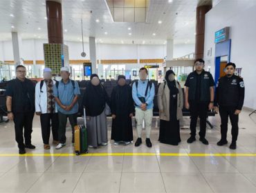 Enam warga yang digagalkan naik haji karena nonprosedrural. (Foto: ist)