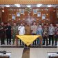 Foto bersama presentasinya pemaparan capaian indikator makro Kabupaten Siak periode 2021-2025. (Foto: ist)