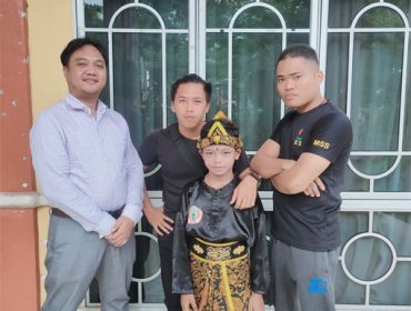 Kiri ke kanan: Yoan, Brandes, AP, Ahmad, Pelatih dan pembina silat Rayon Garuda. (Foto: ist)