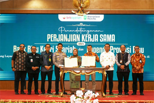 Foto PKS  layanan penerimaan pembayaran PAD di Ballroom Menara Dang Merdu BRK Syariah.(Foto: BRKS)