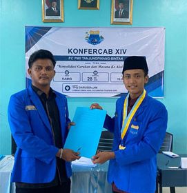 Mujrin yg pakai kopiah. (Foto: ist)
