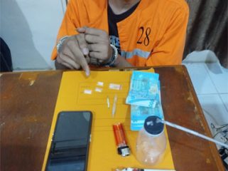 Tersangka dugaan tindak pidana penyalahgunaan dan peredaran narkotika jenis sabu. (Foto: ist)