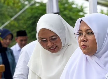 Bupati Siak Dr. Afni Zulkifli, M.Si. (Foto: ist)