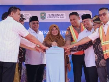 Peresmian investasi di KITB oleh Bupati Siak Dr. Afni Zulkifli, beberapa waktu lalu. (Foto: dokumen).