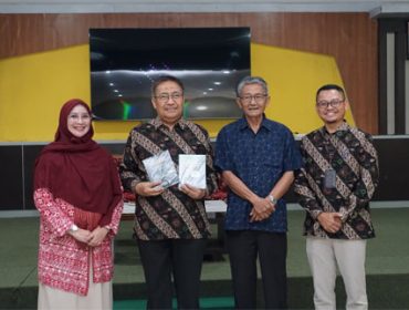 Foto bersama setelah Kuliah Umum Fakultas Pertanian Unilak, Pekanbaru. (Foto: ist)