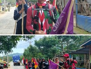Pramuka Penegak Bantara dari SMA Negeri 1 Jemaja laksanakan kegiatan jalan kaki sejauh 25 kilometer dari Letung menuju Lapangan Sepak Bola Kuala Maras. (Foto: ist)