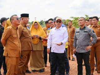 Wakil Gubernur Kepri, Nyanyang Haris Pratamura, bersama jajaran pemerintah pusat dan daerah, tinjau lokasi kesiapan lahan dan kelengkapan administrasi. 