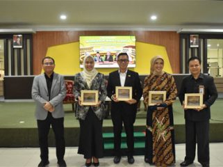 Foto bersama Workshop Bina Talenta di Aula Pustaka Universitas Lancang Kuning. (Foto: ist)