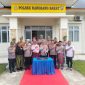 
Foto bersama peresmian gedung baru Mapolsek Rangsang Barat di Desa Bantar, Kecamatan Rangsang Bara. (Foto: ist)
