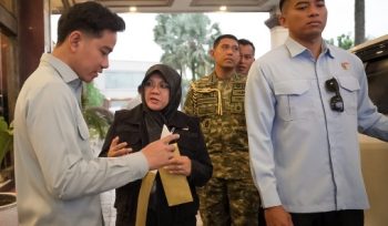 Bupati Siak Afni Zulkifli saat bertemu Wakil Presiden Gibran Rakabuming Raka. (Foto: ist)