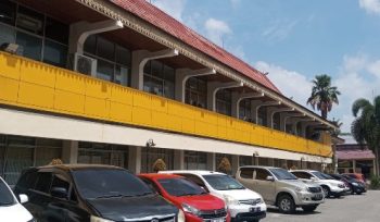 Suasana Kantor Disdik Riau saat digeledah.