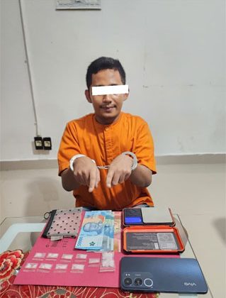 Tersangka kasus dugaan tindak pidana penyalahgunaan narkotika jenis sabu. (Foto: ist)